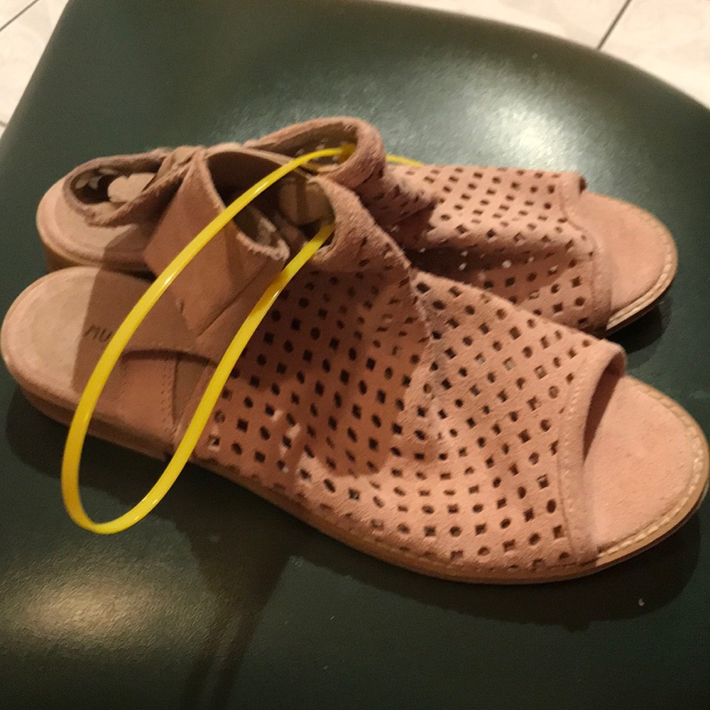 Musse & Cloud Sandals